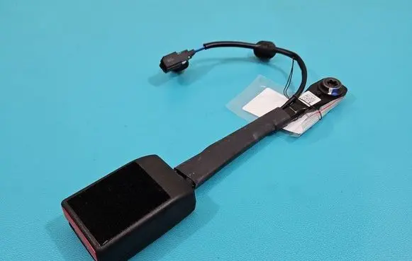 Opel Insignia B Front seatbelt 39238223 IMPRK1467013