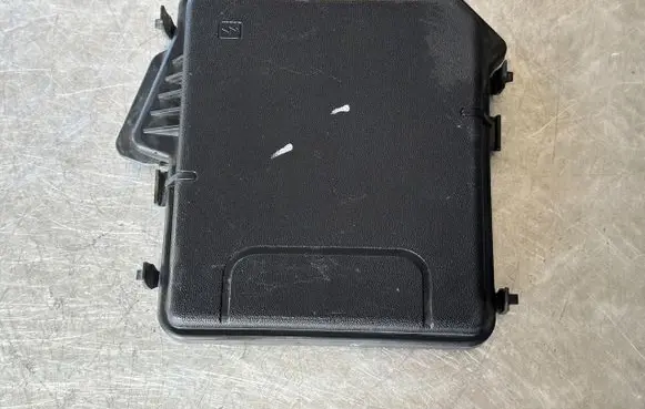 Renault Scenic III - Grand scenic III Fuse box cover 284C40002R