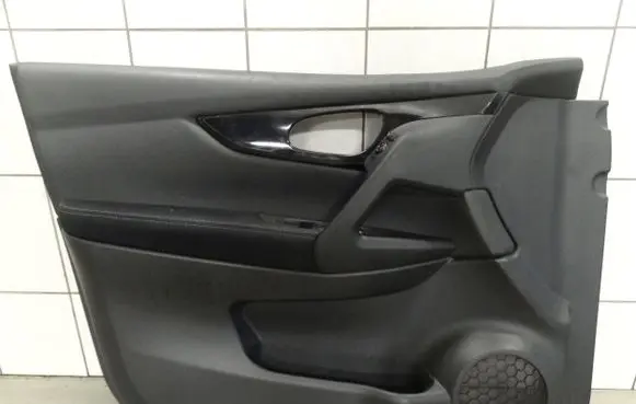 Nissan Qashqai Front door card panel trim 80977-4EA1A