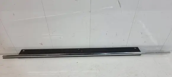 Audi Q7 4L Front door glass trim molding 4L0853283