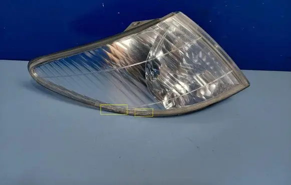 Front indicator light