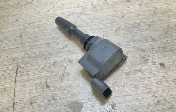Audi Q3 F3 High voltage ignition coil 05E905110 77640004 49F81209