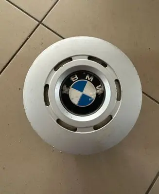 BMW 7 E38 R15 wheel hub/cap/trim 1181897