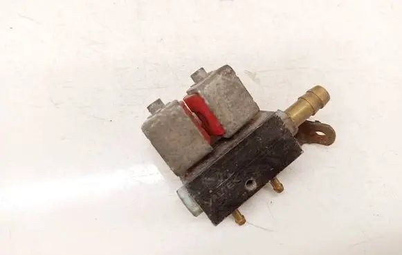 Chrysler Voyager LP gas injector 10R030268