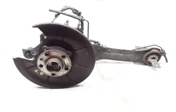 Rear wheel hub spindle/knuckle