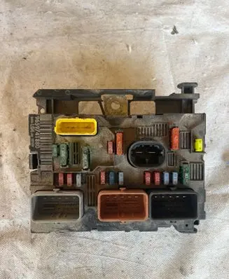 Citroen C2 Fuse module 9659741880