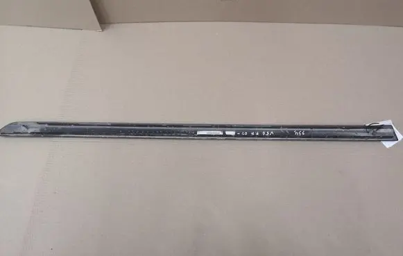 Volvo V50 Front door trim (molding) 08620164 39987036