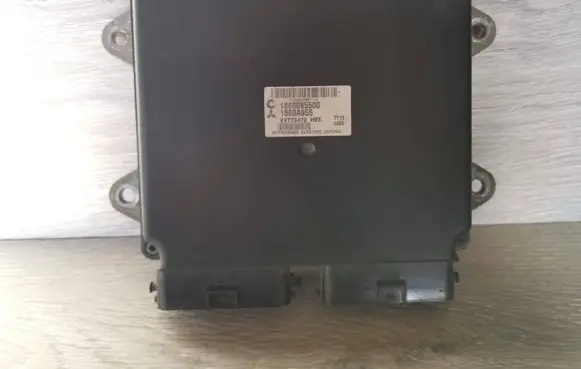 Mitsubishi Colt Engine control unit/module 1860095500 E6T73472 1860A955