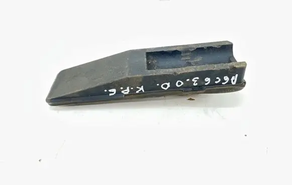Audi A6 Allroad C6 Jacking socket point 4F0802847