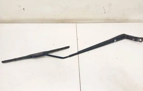 Toyota Corolla Verso AR10 Front wiper blade arm 