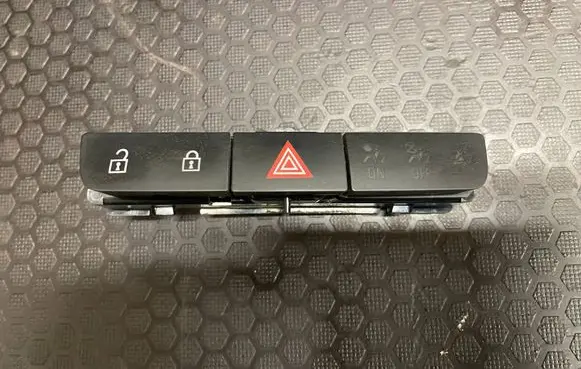 Opel Insignia A Hazard light switch 13324594