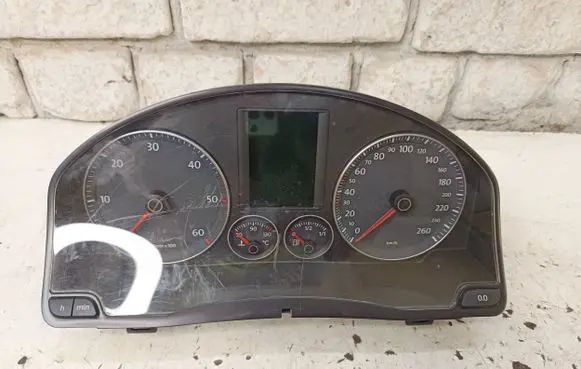 Volkswagen Golf Plus Speedometer (instrument cluster) 1K0920874B V0002000