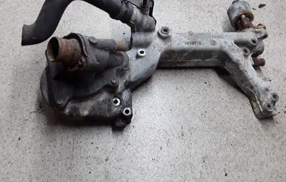 Cadillac STS Seville Water pump 3539786 3344193175
