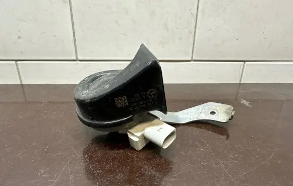 Mercedes-Benz B W246 W242 Horn signal A2465420120
