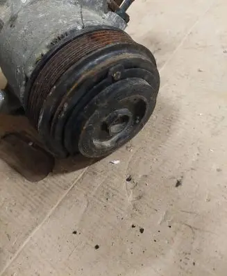 Volkswagen Up Air conditioning (A/C) compressor (pump) 1S0820803B
