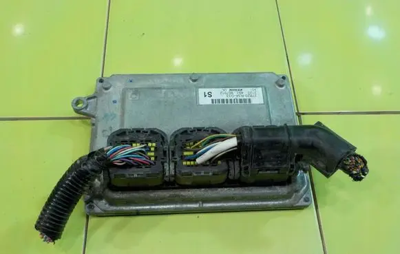 Honda Civic IX Engine control unit/module 37820R3AG33