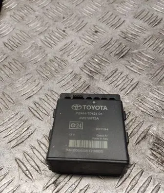 Toyota Corolla E120 E130 Parking PDC control unit/module 4m0168t3a