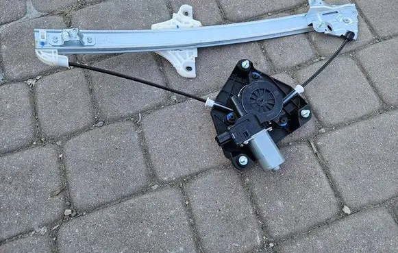 Toyota Aygo X Front door window regulator with motor 85720-0H040-