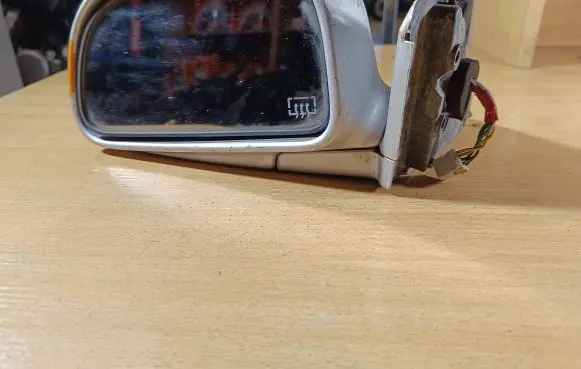 Mitsubishi Lancer Manual wing mirror E202826 E201826