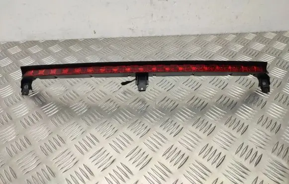 Mercedes-Benz GLK (X204) Third/center stoplight A2048201256