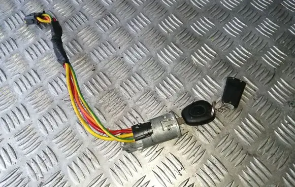 Renault Megane I Ignition lock 7700418012