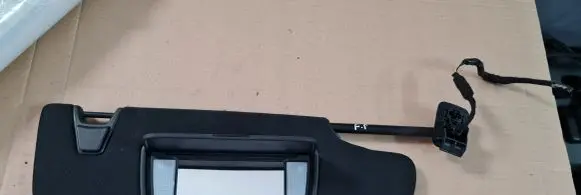 Ford Mustang VI Sun visor