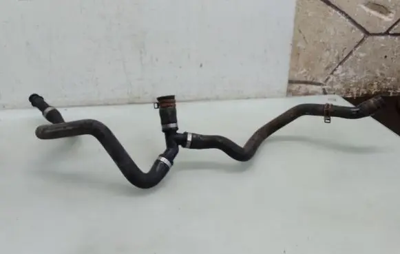 Ford Focus Engine coolant pipe/hose
