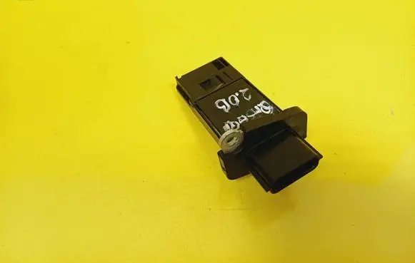 Nissan Qashqai+2 Mass air flow meter AFH70M-38