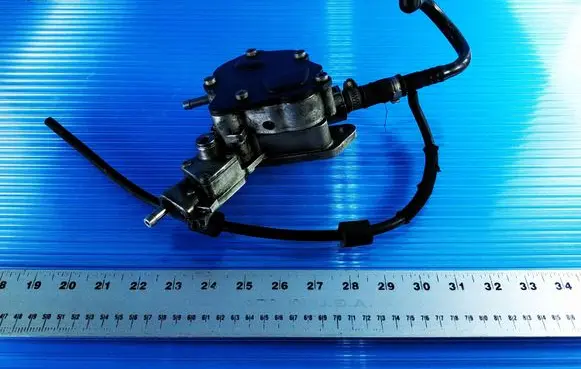 Audi A4 S4 B7 8E 8H Vacuum pump 070125A 038145209N