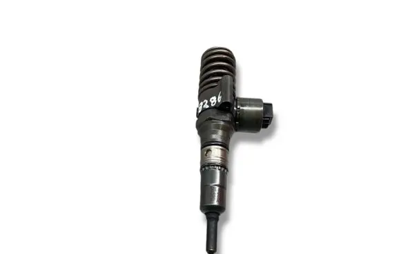 Audi A4 S4 B7 8E 8H Fuel injector 03G130073GX