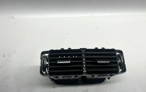Jaguar E-Pace Rear air vent grill GJ32014A22AA GX63014A22AB