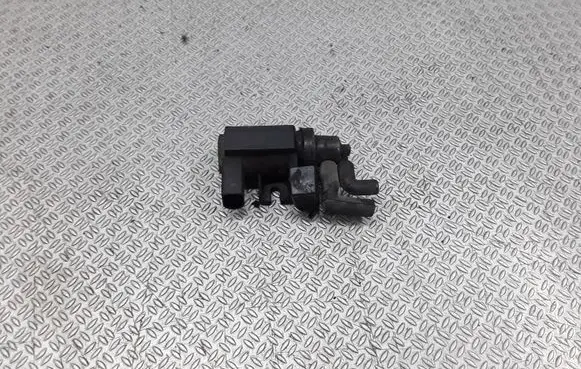 Audi A4 S4 B6 8E 8H Turbo solenoid valve 1K0906627A