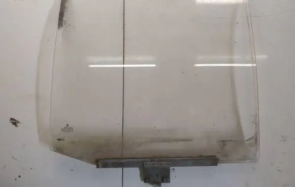 Volkswagen Golf II Rear door window glass AS2 YSED