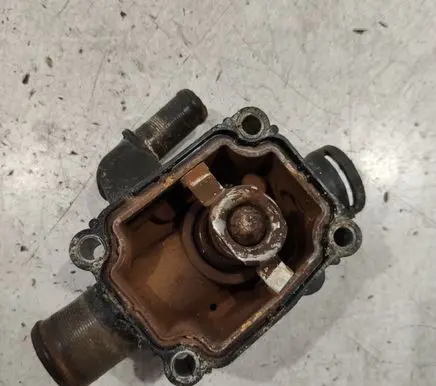 Peugeot 307 Thermostat housing 9647265980