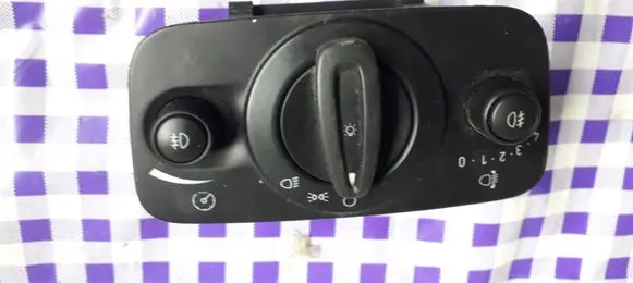 Ford Mondeo MK IV Light switch 10003922