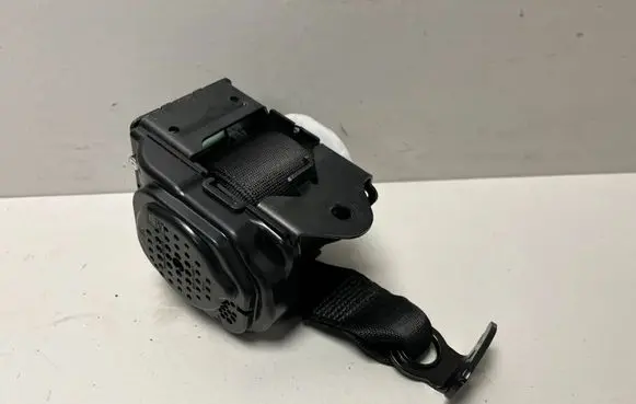 BMW X2 U10 Rear seatbelt 5B4E836