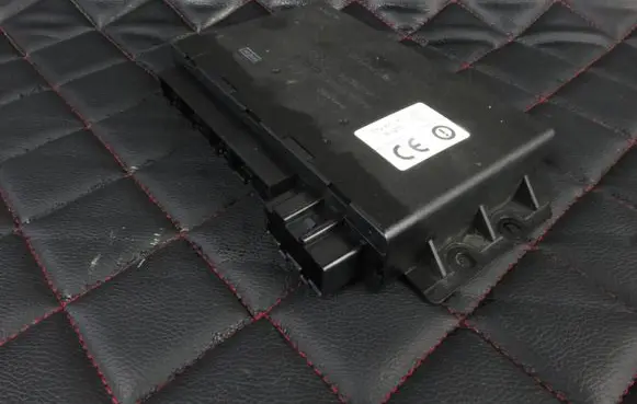 Audi TT Mk1 Comfort/convenience module 8N7962267E