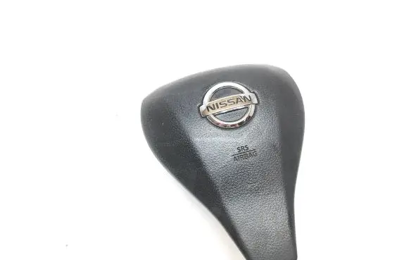 Nissan Navara D23 Steering wheel airbag 0589P1000410 DAB31029 KM4KU167060091