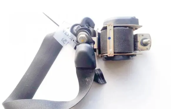 Honda Accord Front seatbelt eccb32ej001 ecc-b32-ej001