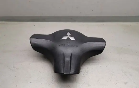 Mitsubishi Colt Steering wheel airbag