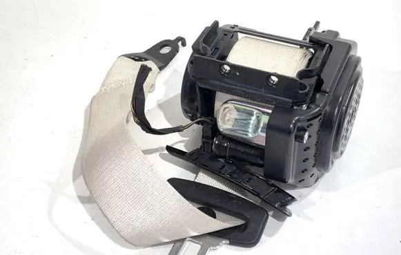 BMW 5 G30 G31 G38 Rear seatbelt 6397087