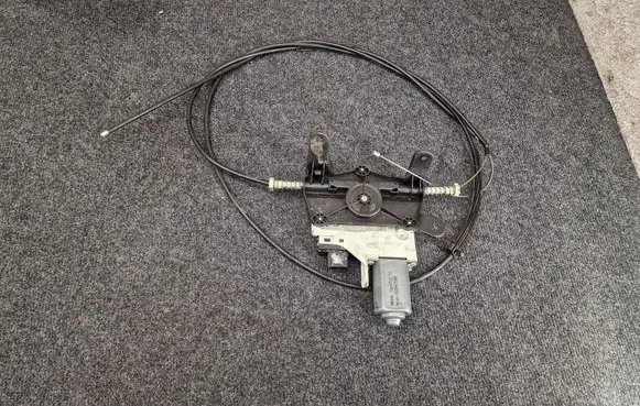 Audi Q7 4M Curtain motor 4M0863560