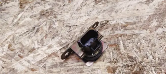Jaguar XJ X350 Sensor XW433C190AB