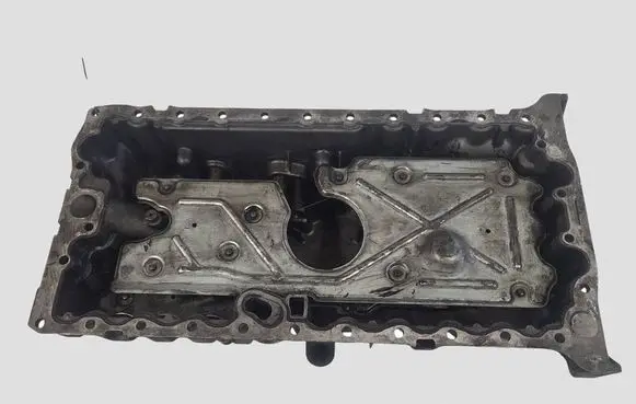 Volvo XC90 Oil sump 30713677A