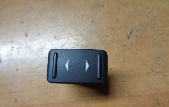 Ford Kuga I Electric window control switch 7M5T14529AA