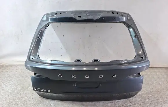 Skoda Octavia Mk4 Tailgate/trunk/boot lid 5E7827081