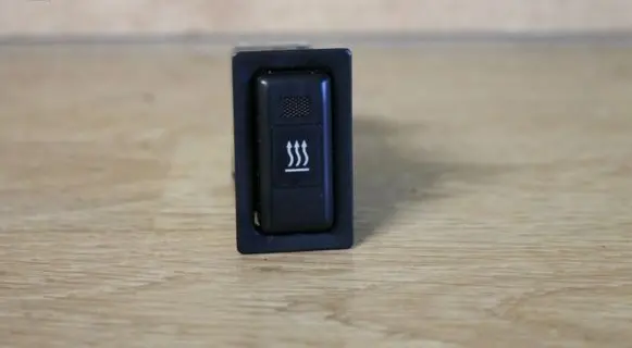 Toyota Avensis T250 Windscreen/window heater switch
