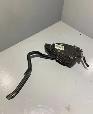Volkswagen Sharan Accelerator throttle pedal 7M3721603B YM219F836AA 6PV00777003
