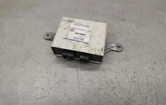 Honda Civic Other control units/modules 38370ST3E011M1