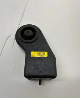 KIA Sorento Radiator mount bracket R010C50
